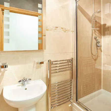 Oystercatcher Apartment *
